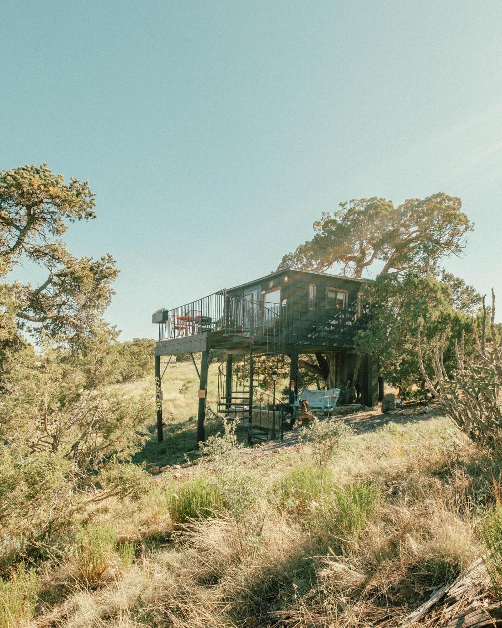 Villa Ashley'S Treehouse At El Mistico Ranch à Nogal Extérieur photo